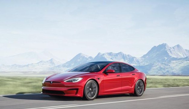 Berapa Harga Mobil Listrik Tesla?